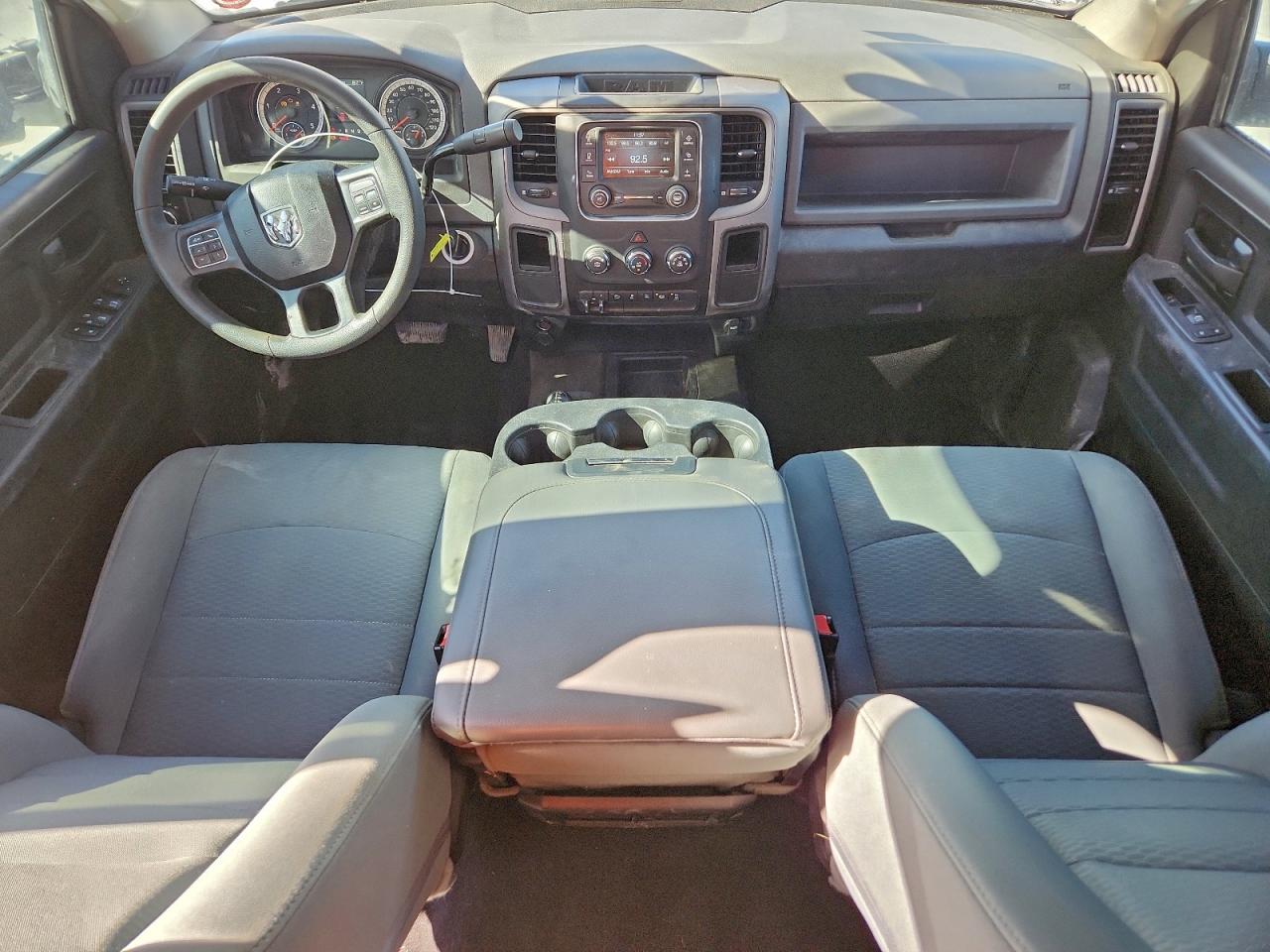 2018 RAM 2500 ST photo 8