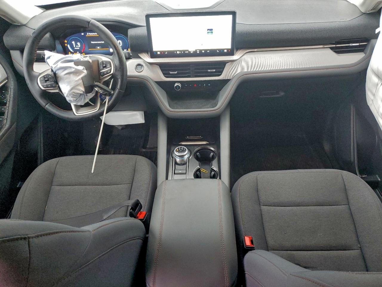 2025 FORD EXPLORER ACTIVE photo 8