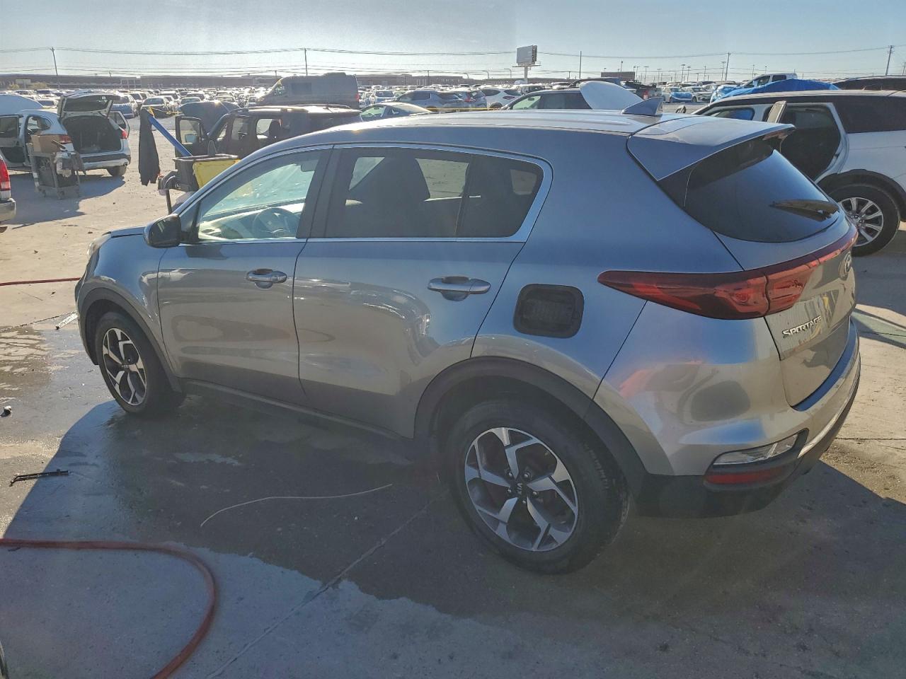 2020 KIA SPORTAGE LX photo 2