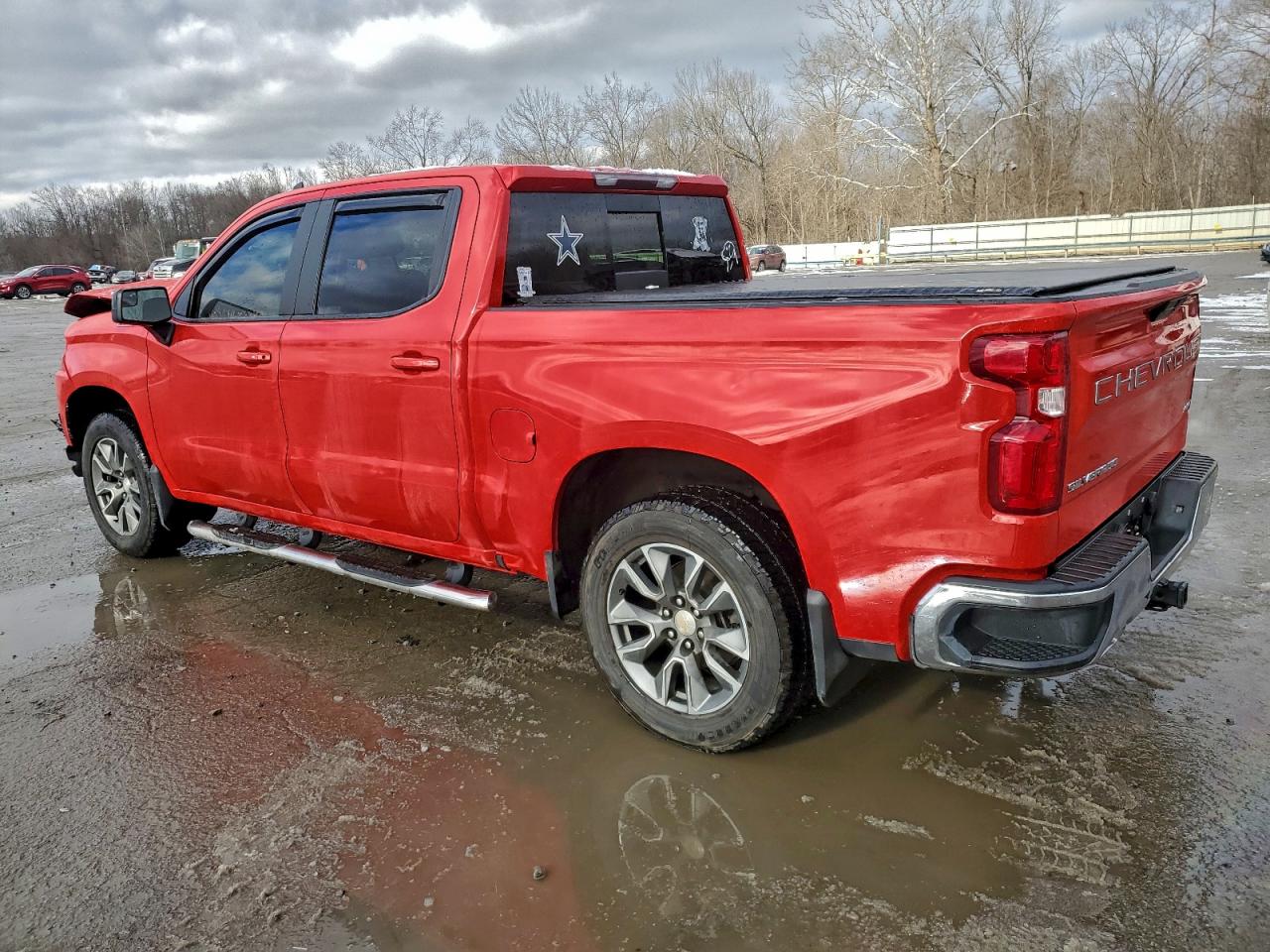 2021 CHEVROLET SILVERADO K1500 RST photo 2