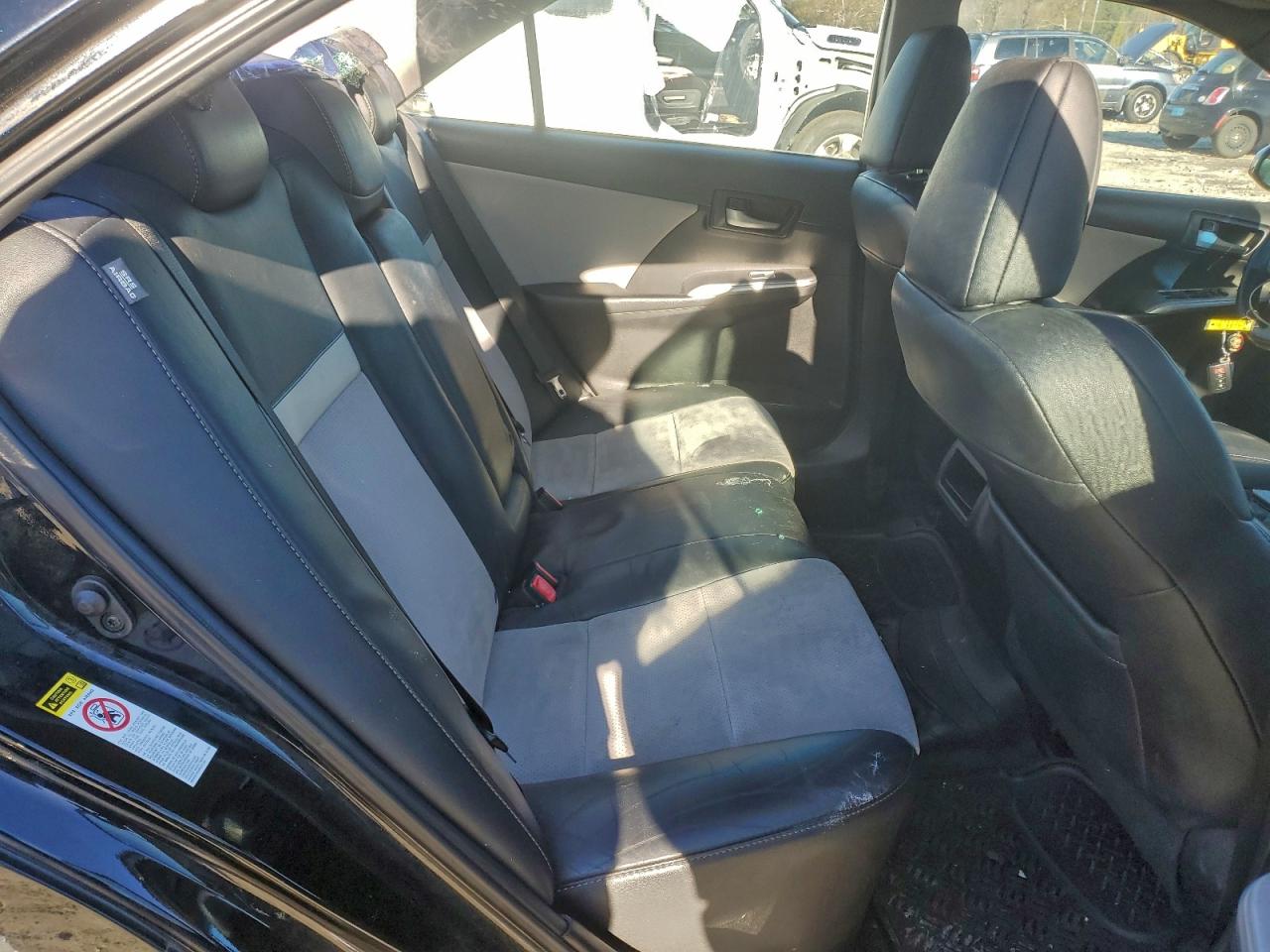 2012 TOYOTA CAMRY SE photo 10