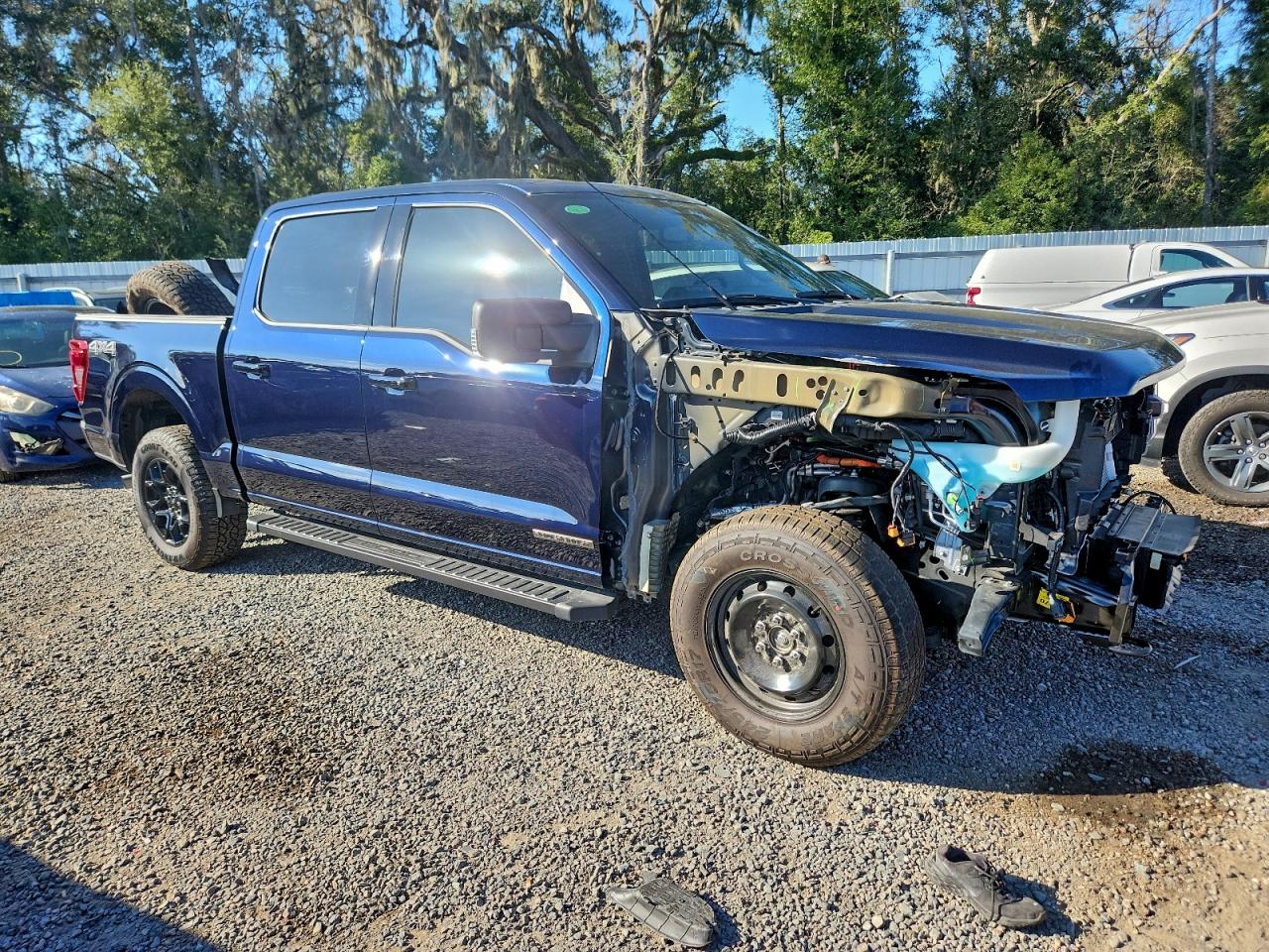 2025 FORD F150 XLT photo 4