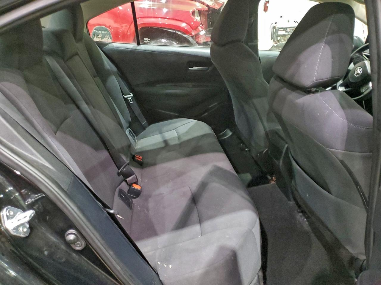 2021 TOYOTA COROLLA LE photo 28