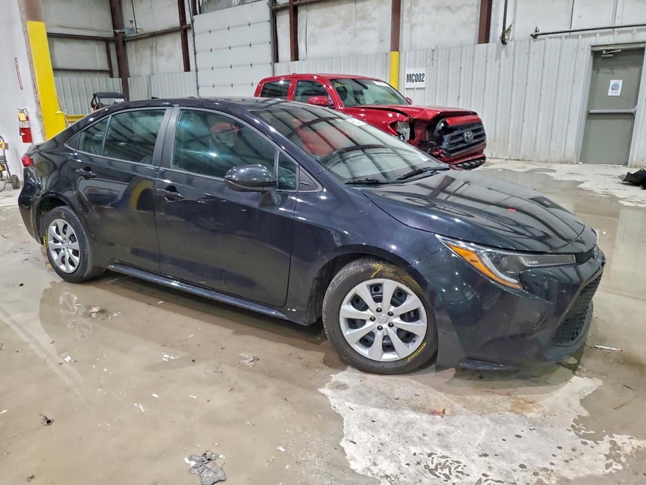 2021 TOYOTA COROLLA LE photo 10