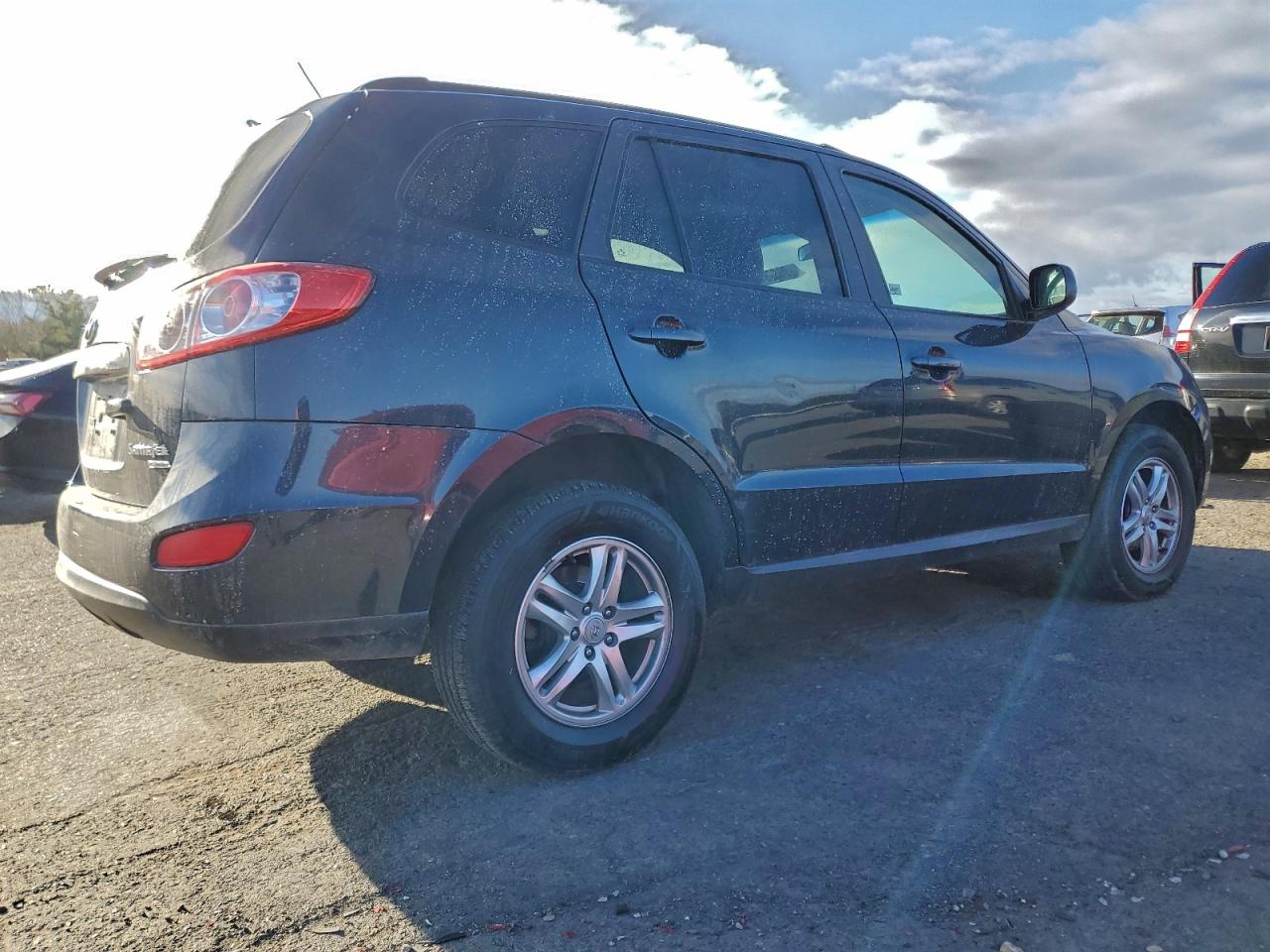 2011 HYUNDAI SANTA FE GLS photo 3