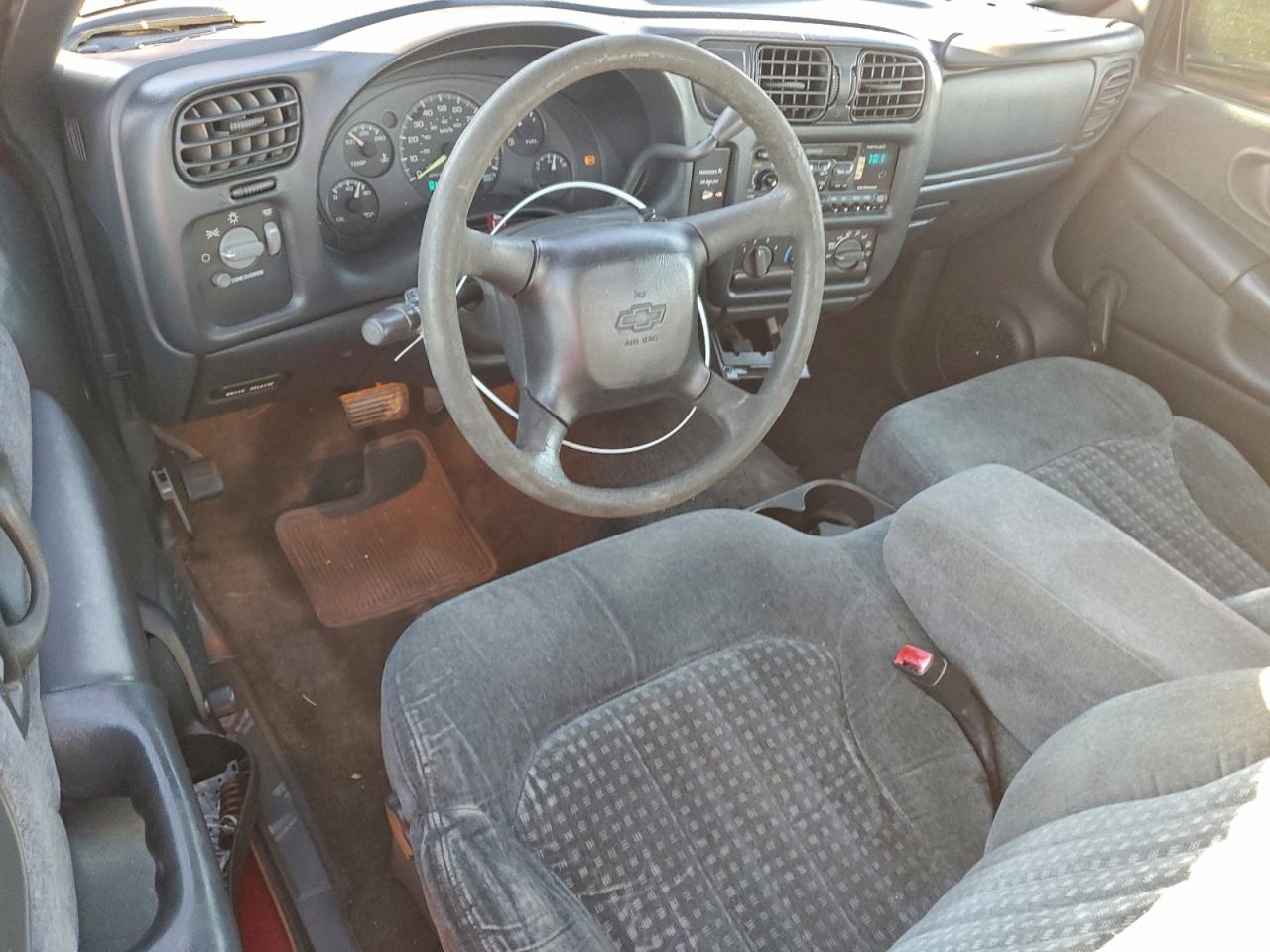 2000 CHEVROLET S TRUCK S10 photo 8