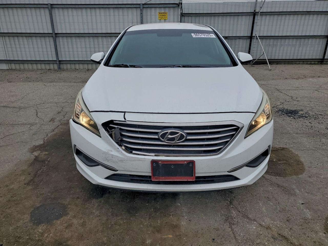 2017 HYUNDAI SONATA SE photo 5