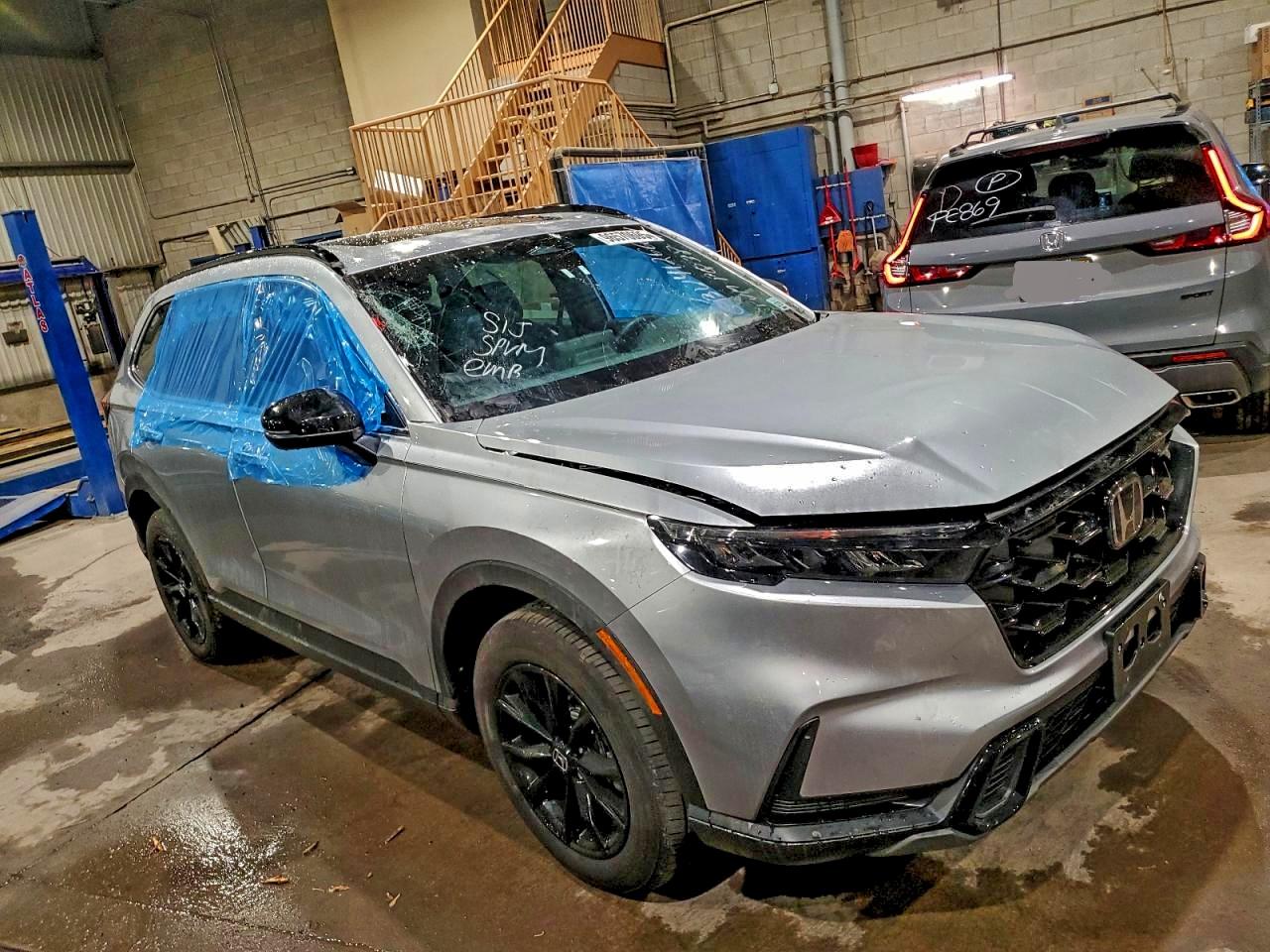 2025 HONDA CR-V SPORT photo 4