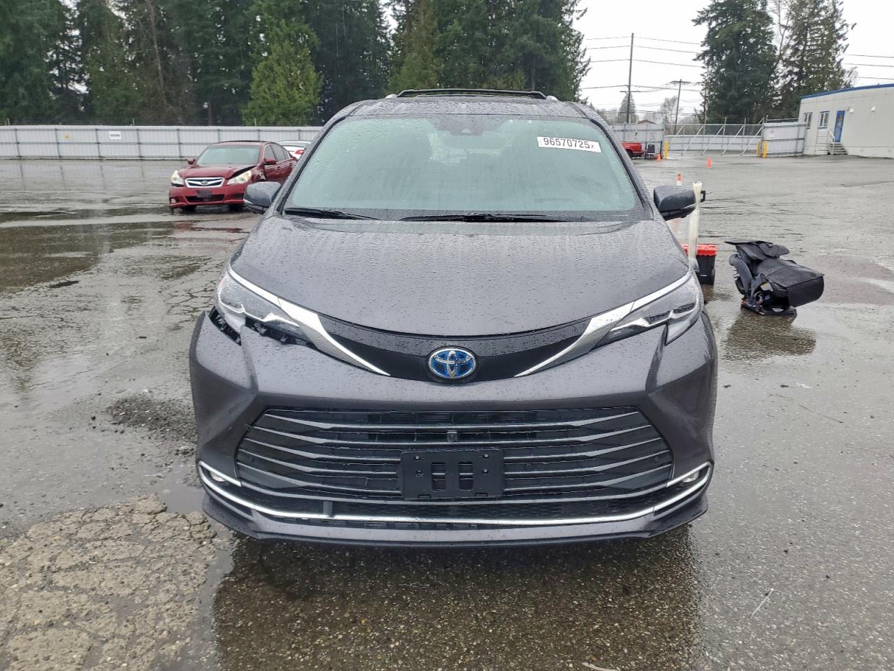 2025 TOYOTA SIENNA LIMITED photo 5
