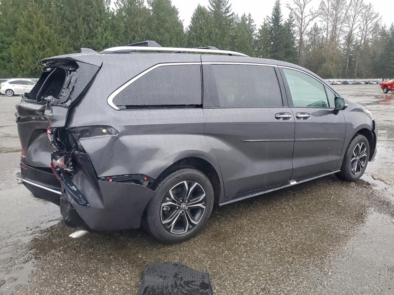 2025 TOYOTA SIENNA LIMITED photo 3