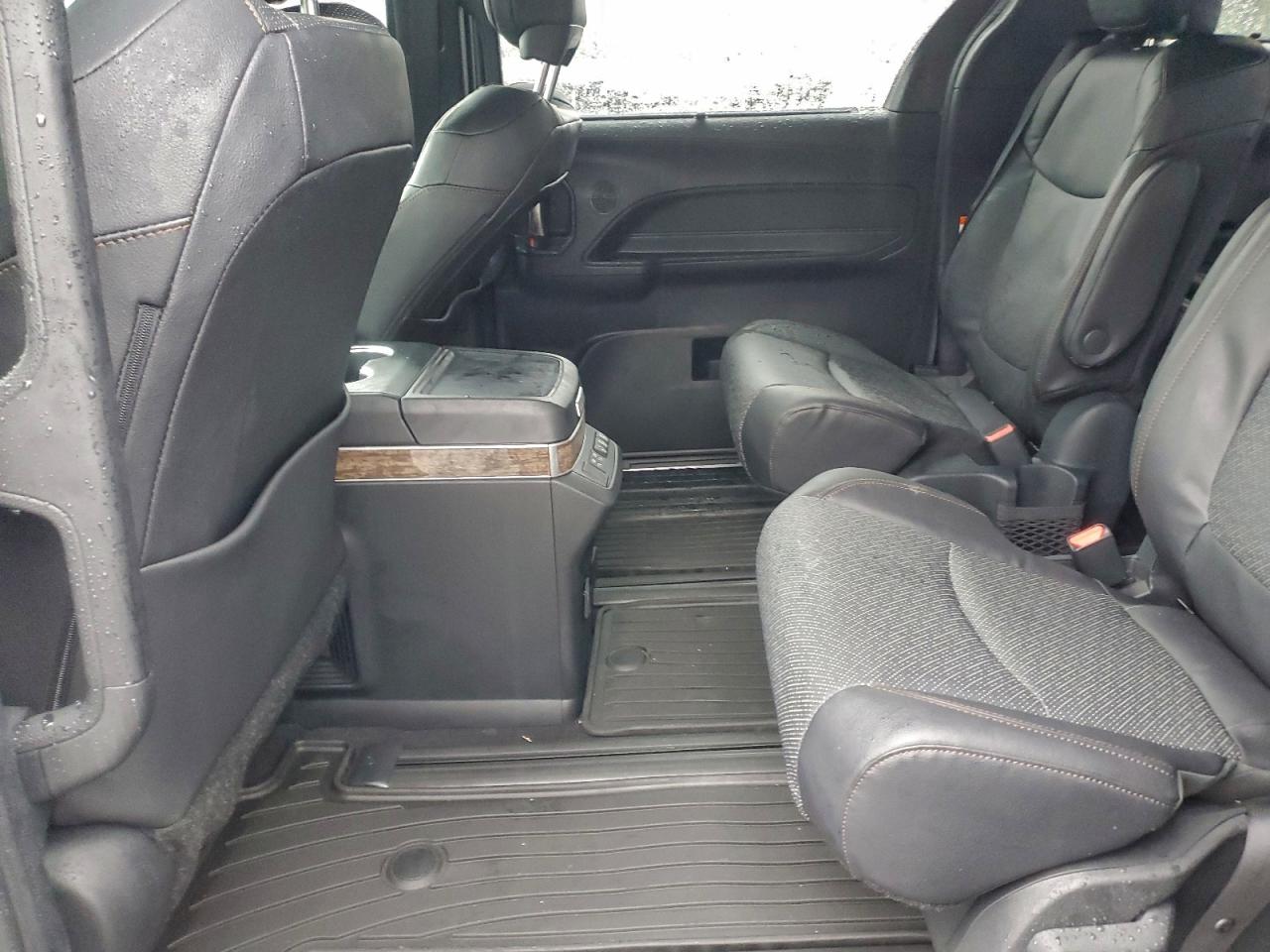 2025 TOYOTA SIENNA LIMITED photo 11
