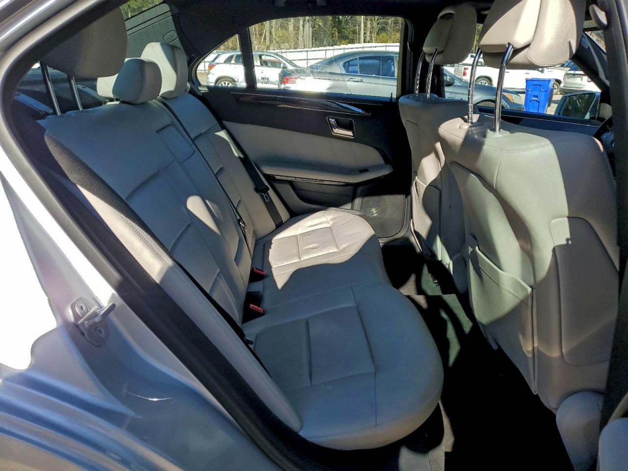 2010 MERCEDES-BENZ E 350 photo 10