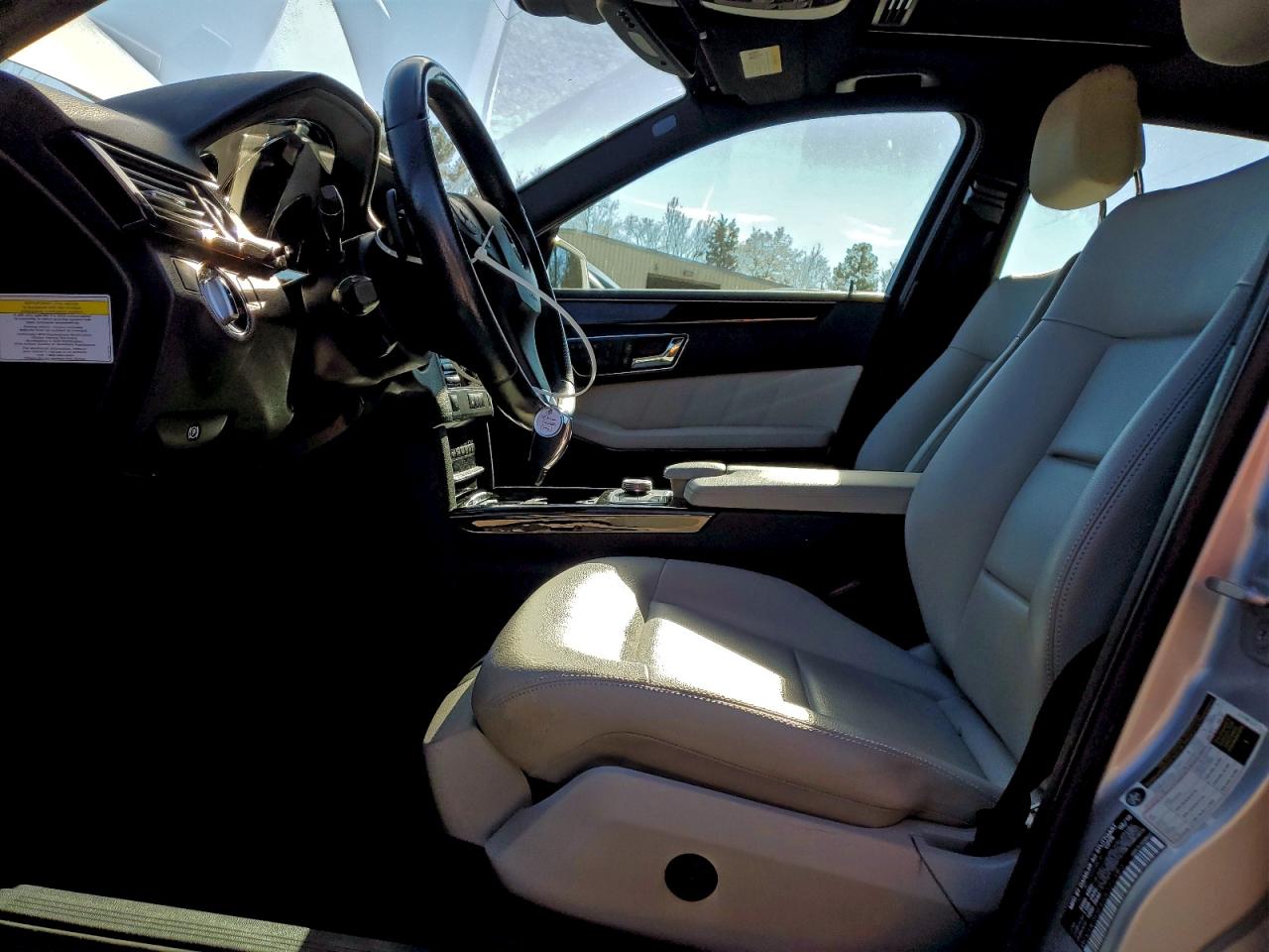 2010 MERCEDES-BENZ E 350 photo 7