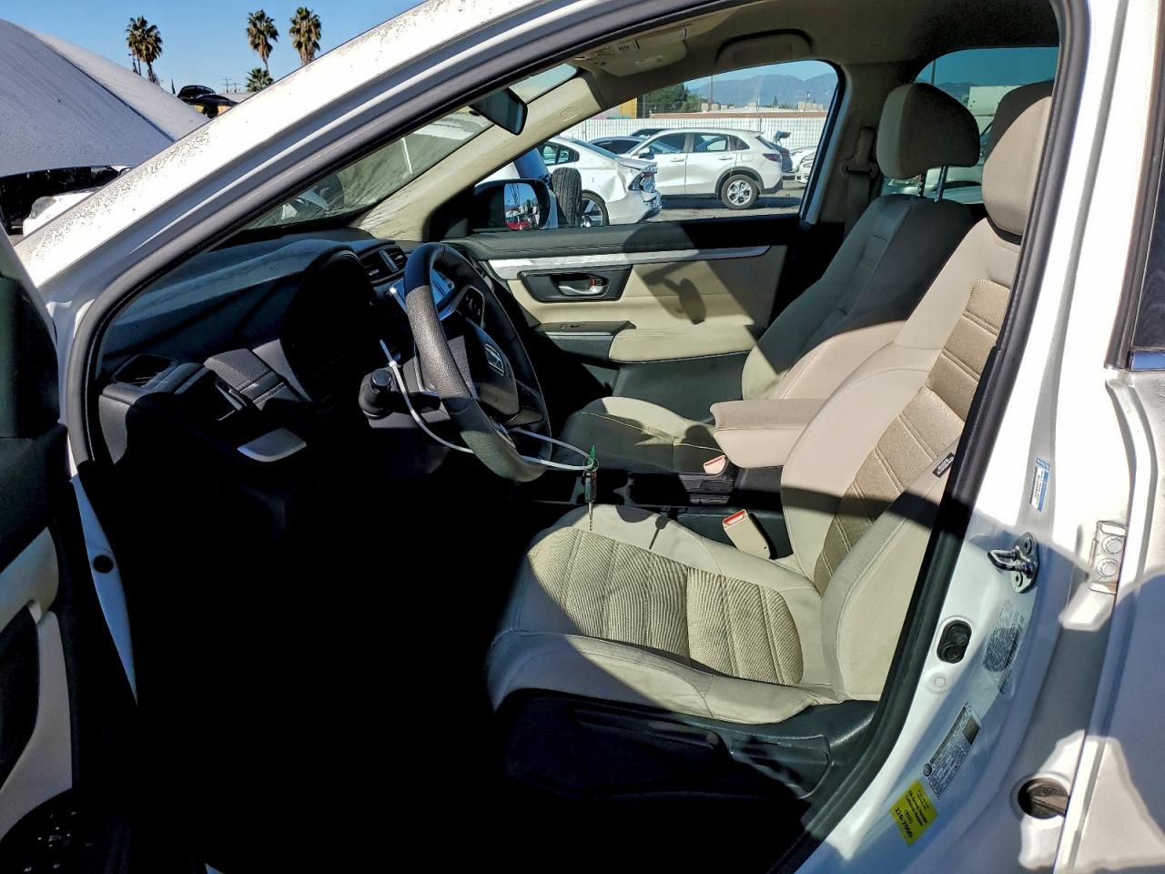 2017 HONDA CR-V LX photo 7