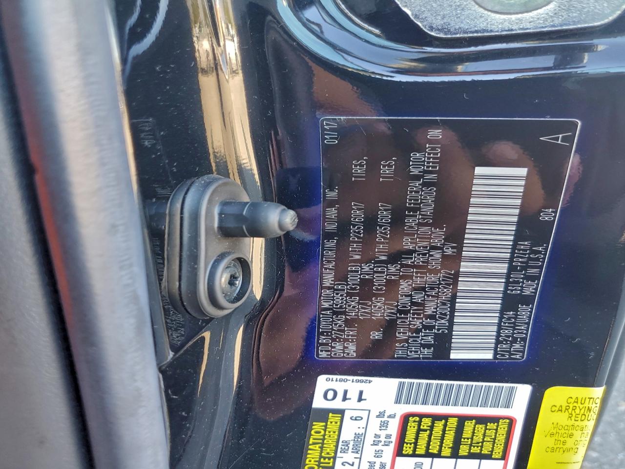 2017 TOYOTA SIENNA LE photo 13