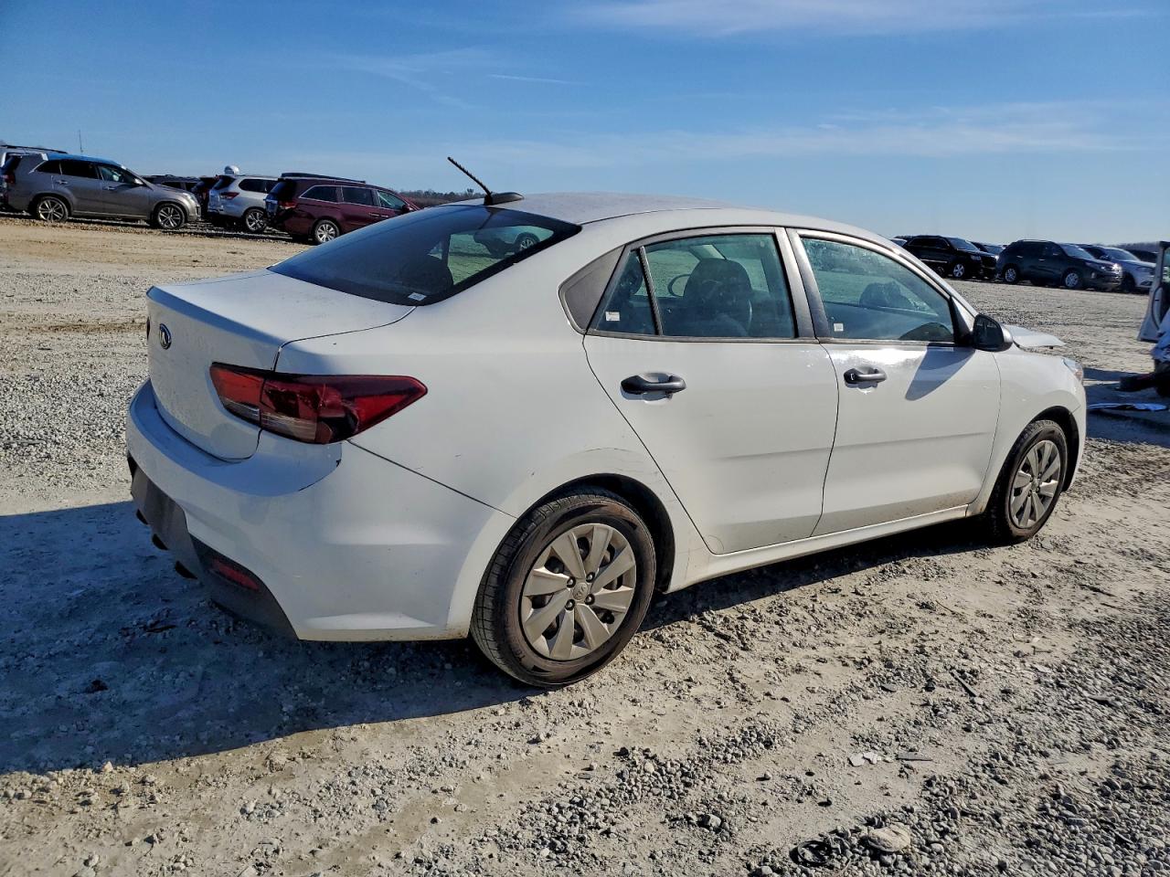 2018 KIA RIO LX photo 3