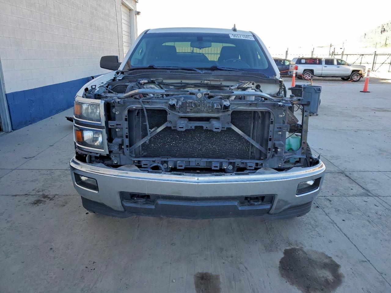 2015 CHEVROLET SILVERADO K1500 LT photo 5