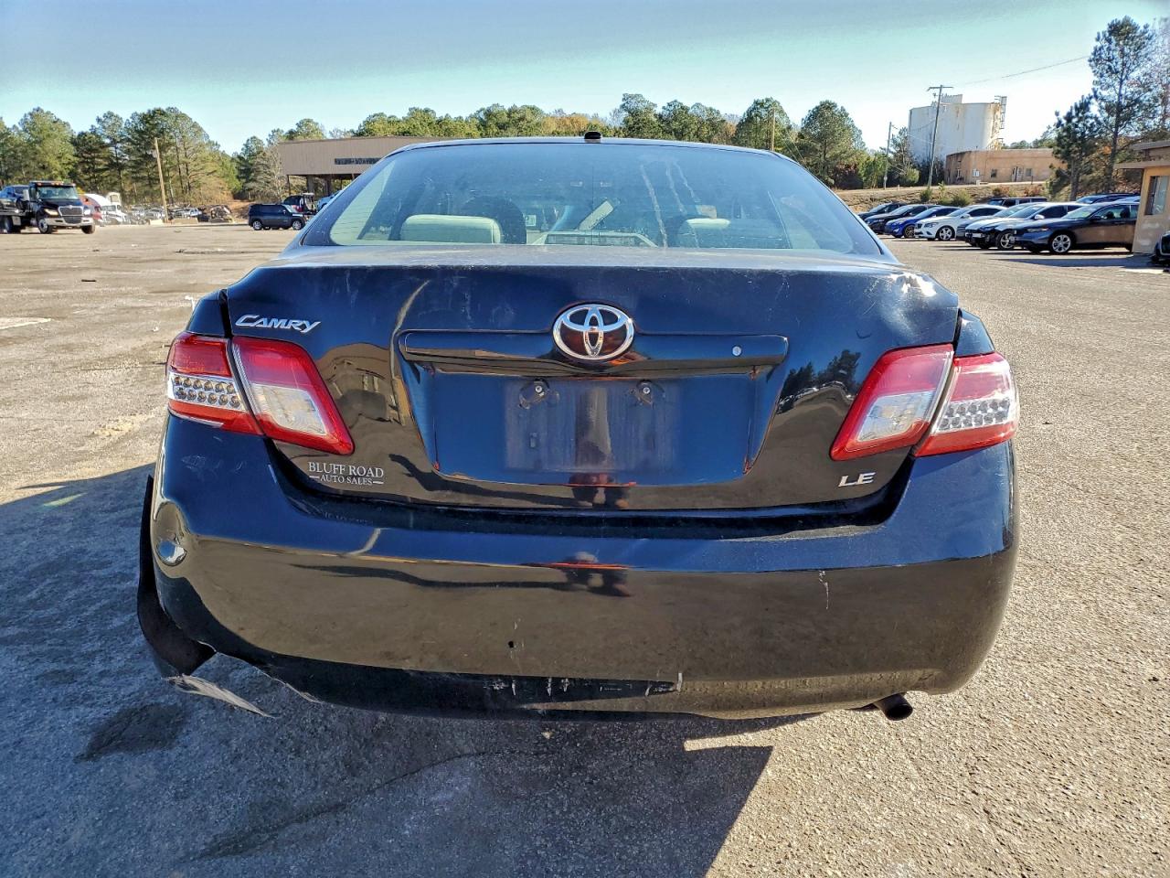 2011 TOYOTA CAMRY BASE photo 11