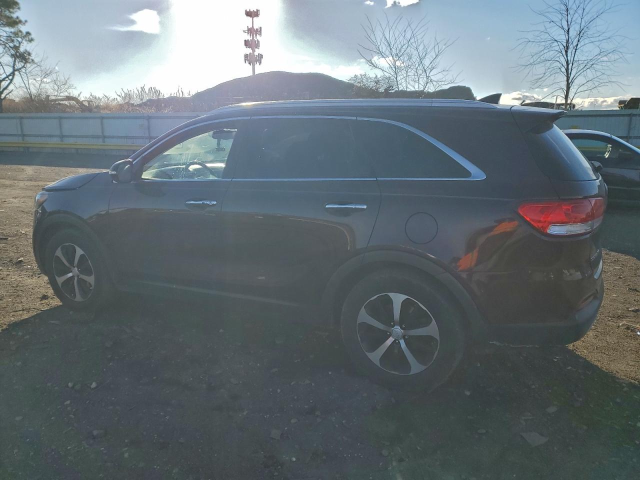 2016 KIA SORENTO EX photo 3
