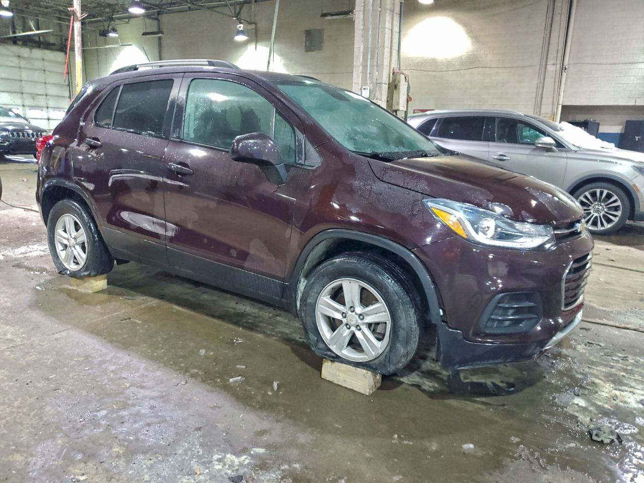 2021 CHEVROLET TRAX 1LT photo 4