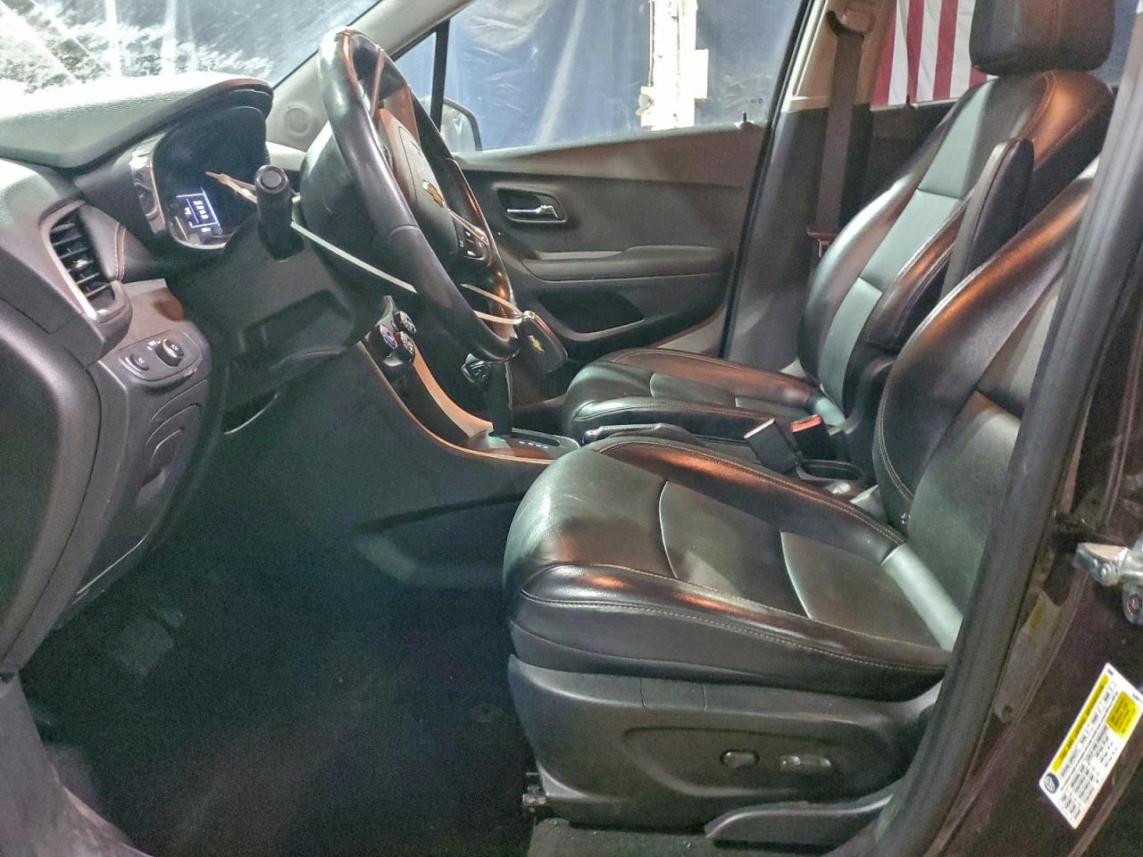 2021 CHEVROLET TRAX 1LT photo 7