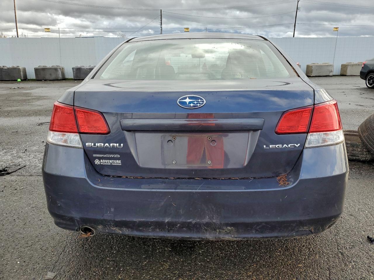 2013 SUBARU LEGACY 2.5I PREMIUM photo 6