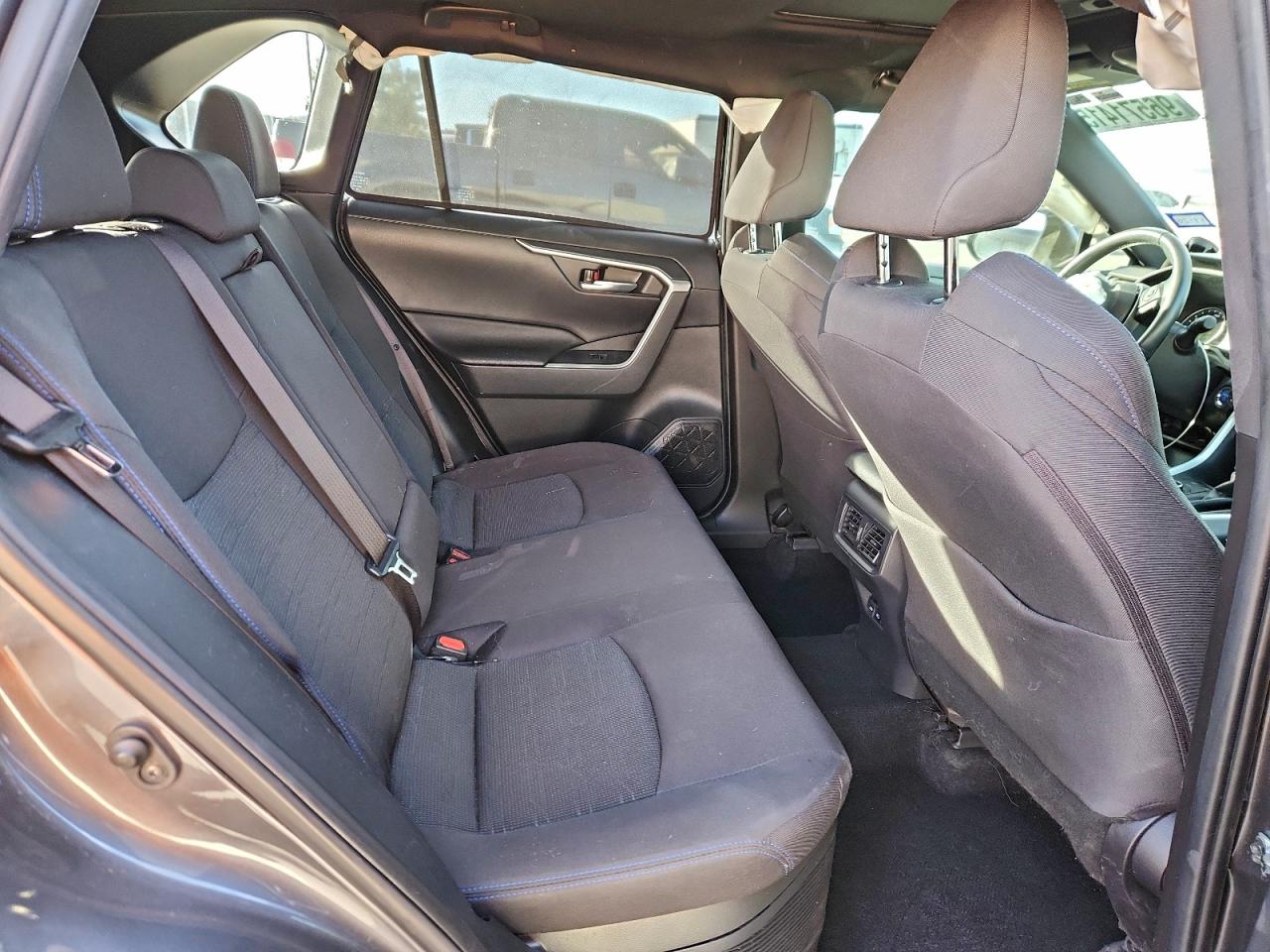 2022 TOYOTA RAV4 SE photo 28