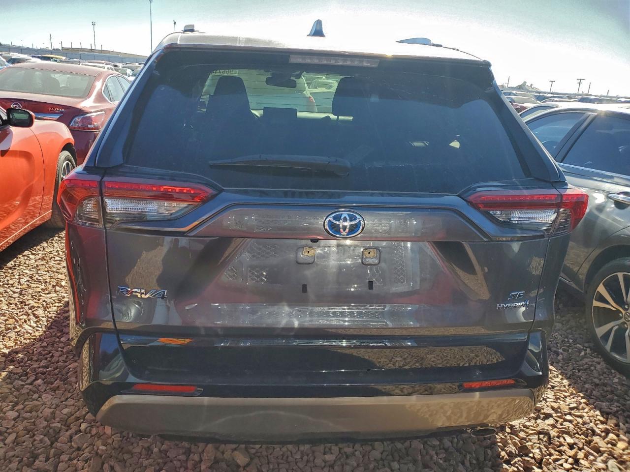 2022 TOYOTA RAV4 SE photo 16