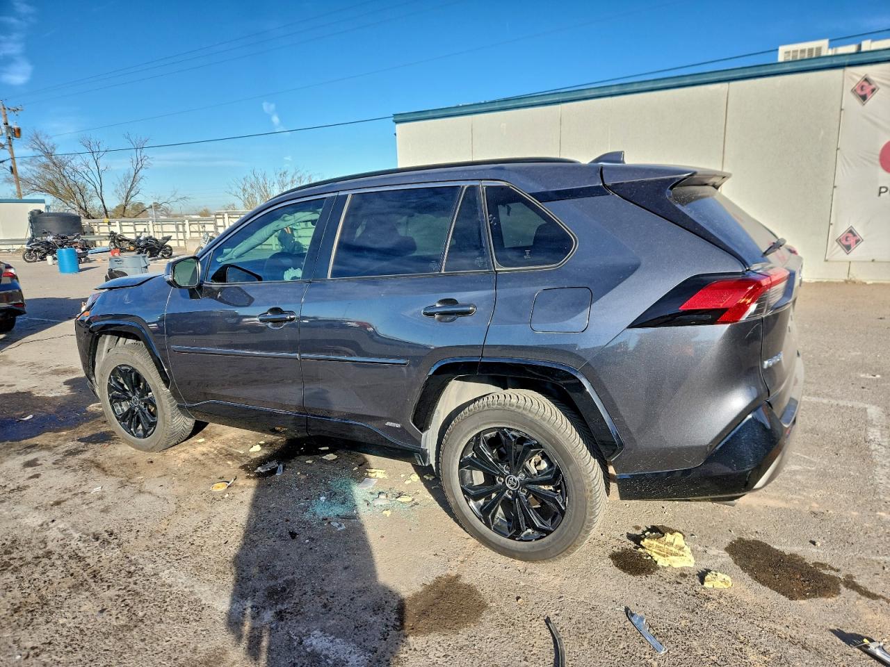 2022 TOYOTA RAV4 SE photo 4