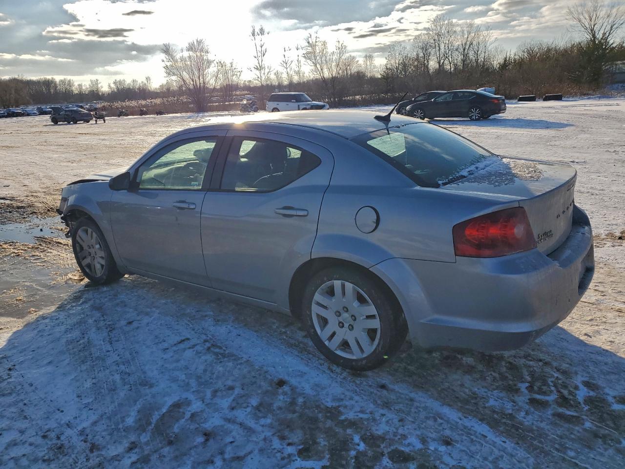 2014 DODGE AVENGER SE photo 2