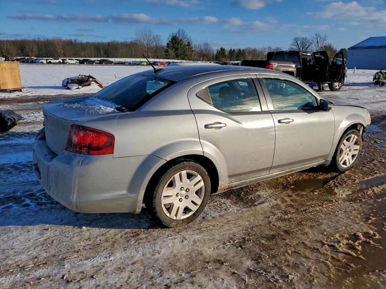 2014 DODGE AVENGER SE photo 3