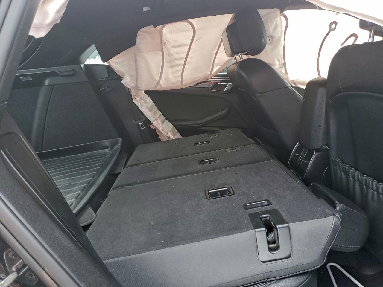 2018 PORSCHE MACAN photo 11