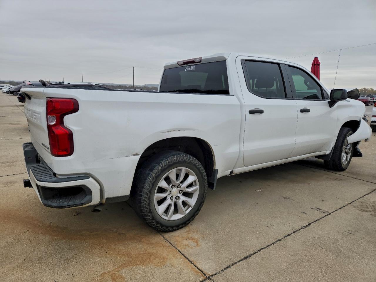 2019 CHEVROLET SILVERADO C1500 CUSTOM photo 3