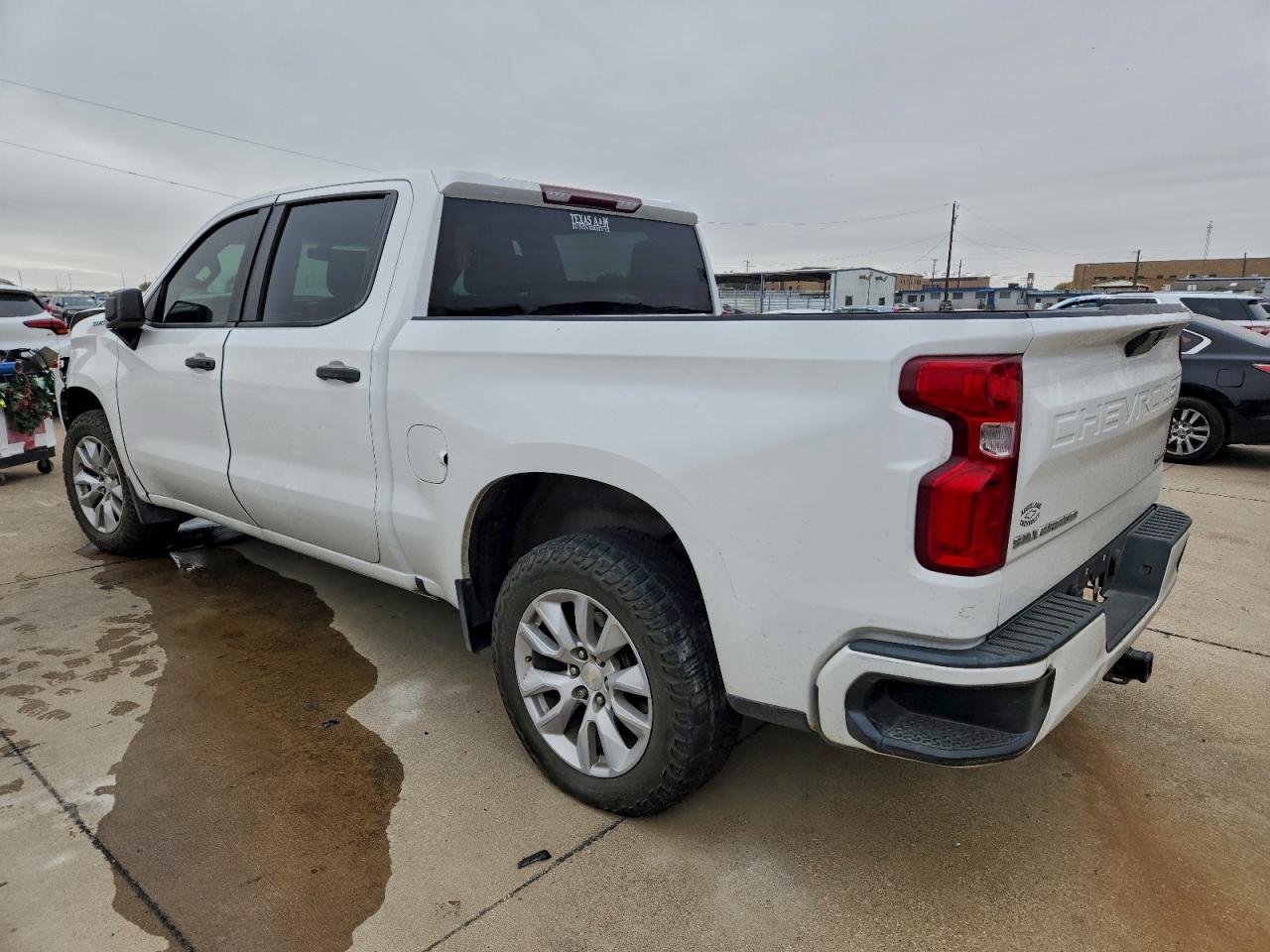 2019 CHEVROLET SILVERADO C1500 CUSTOM photo 2