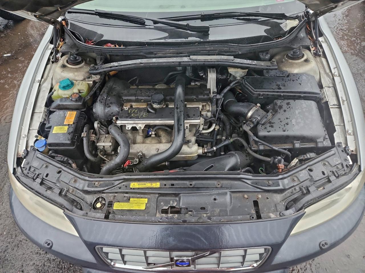 2005 VOLVO XC70 photo 11