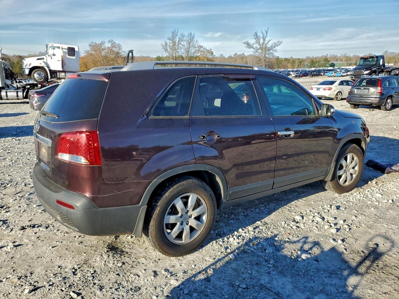 2011 KIA SORENTO BASE photo 3