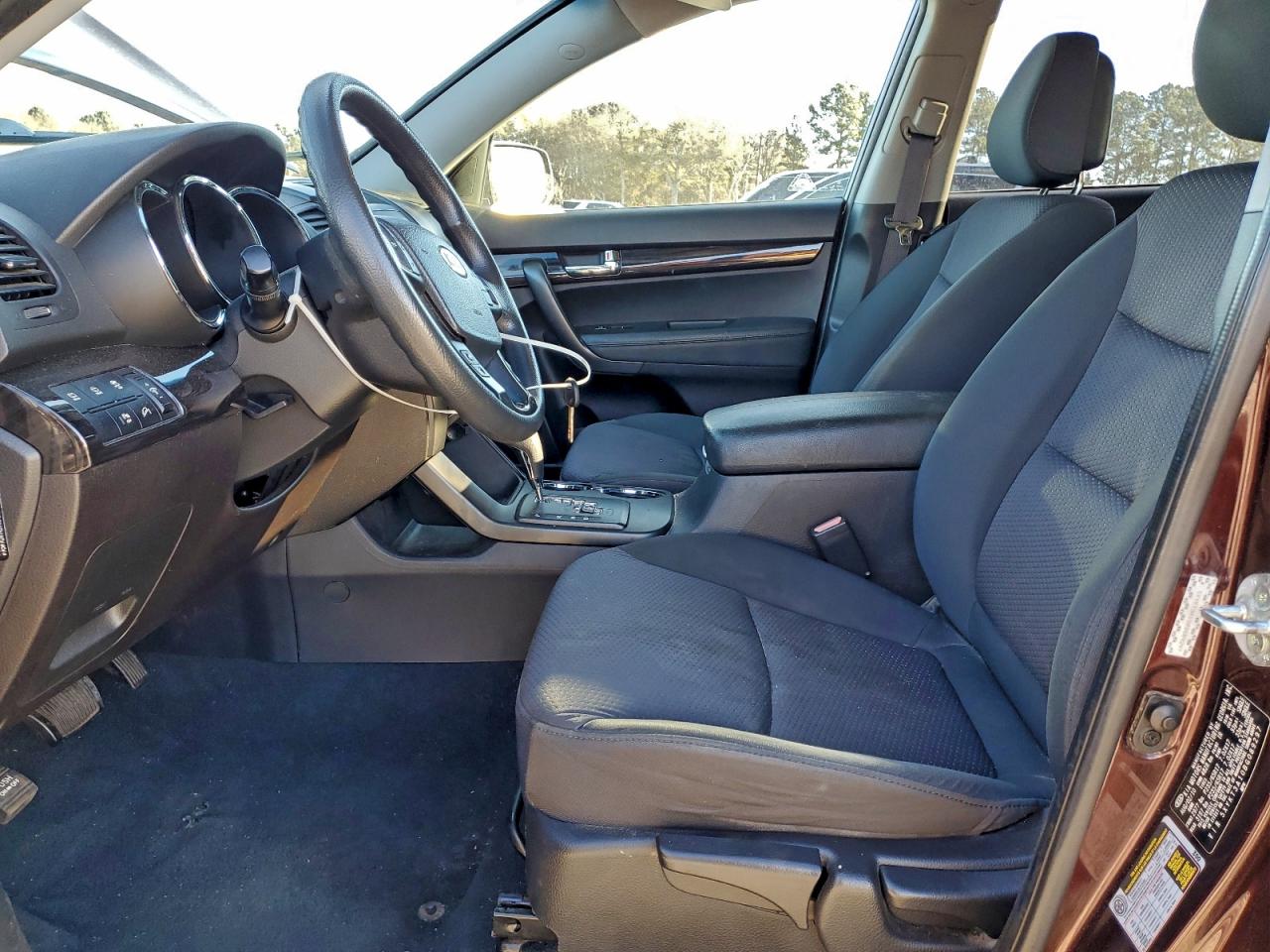 2011 KIA SORENTO BASE photo 7