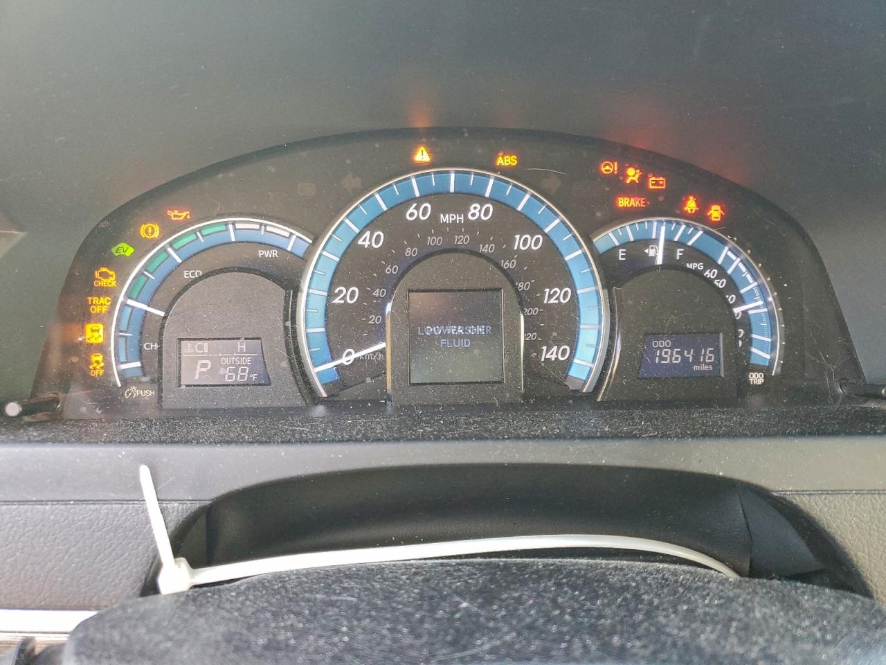 2014 TOYOTA CAMRY HYBRID photo 9