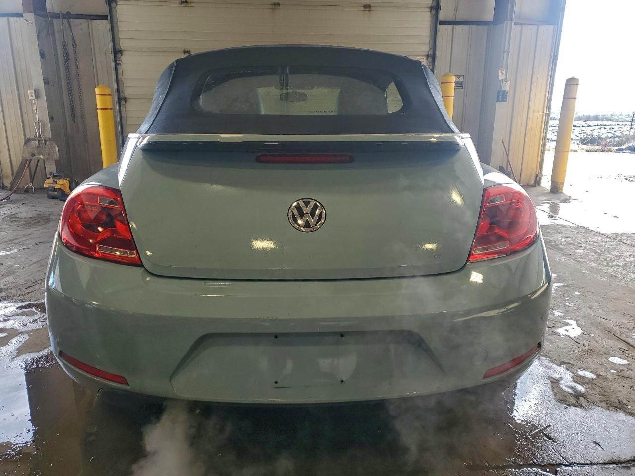 2015 VOLKSWAGEN BEETLE 1.8T photo 6