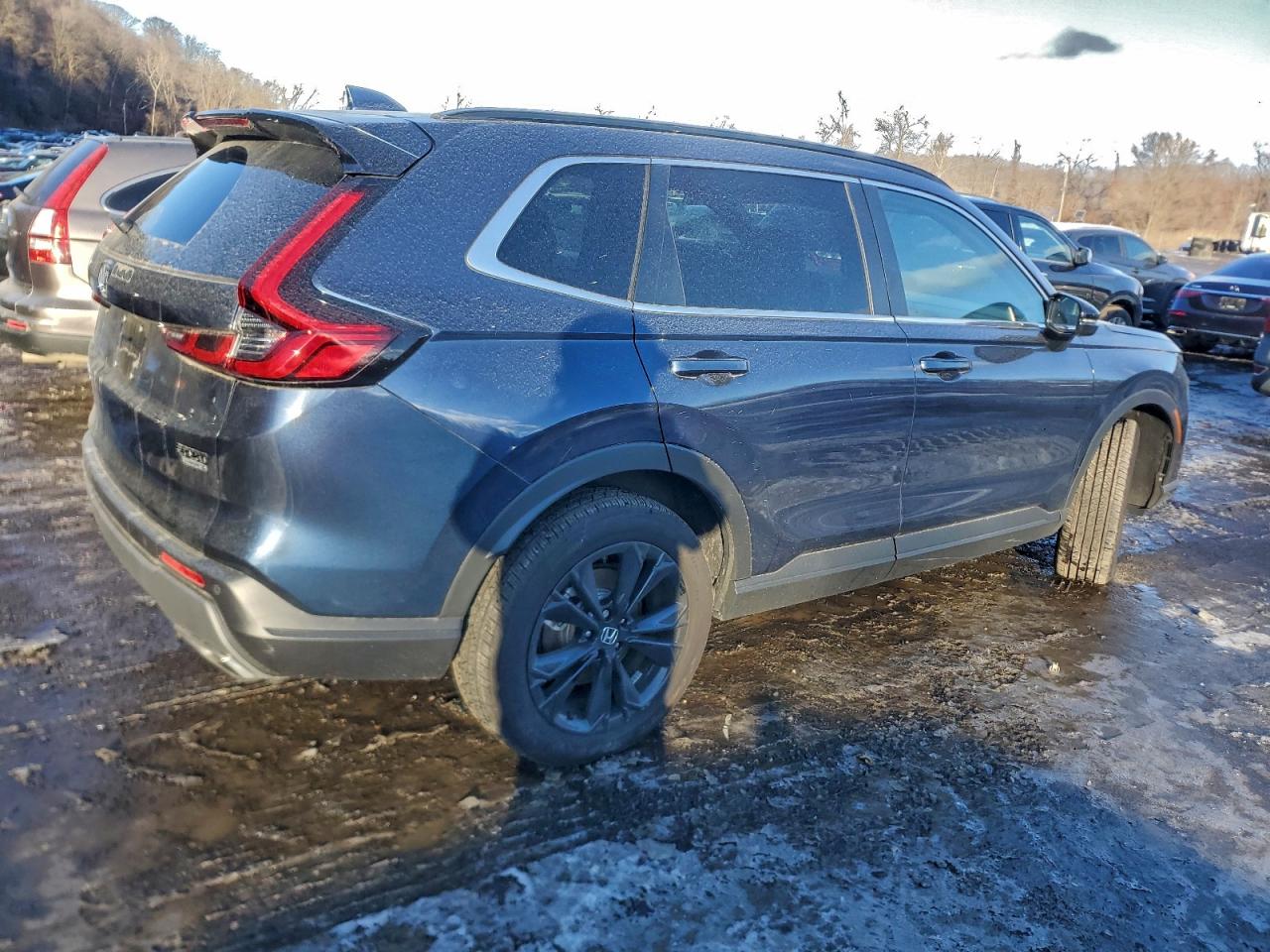 2025 HONDA CR-V SPORT TOURING photo 3