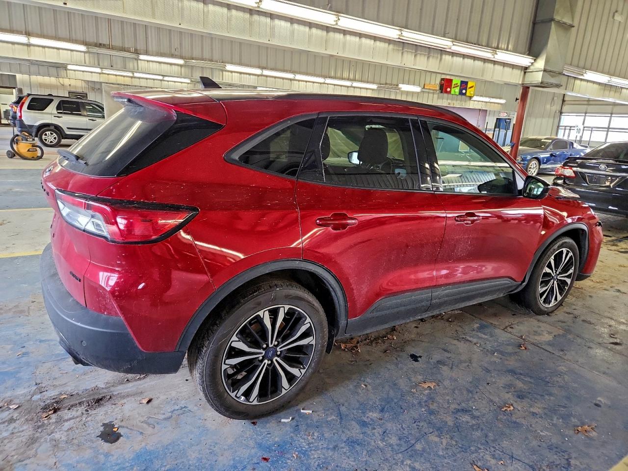 2022 FORD ESCAPE SEL photo 5