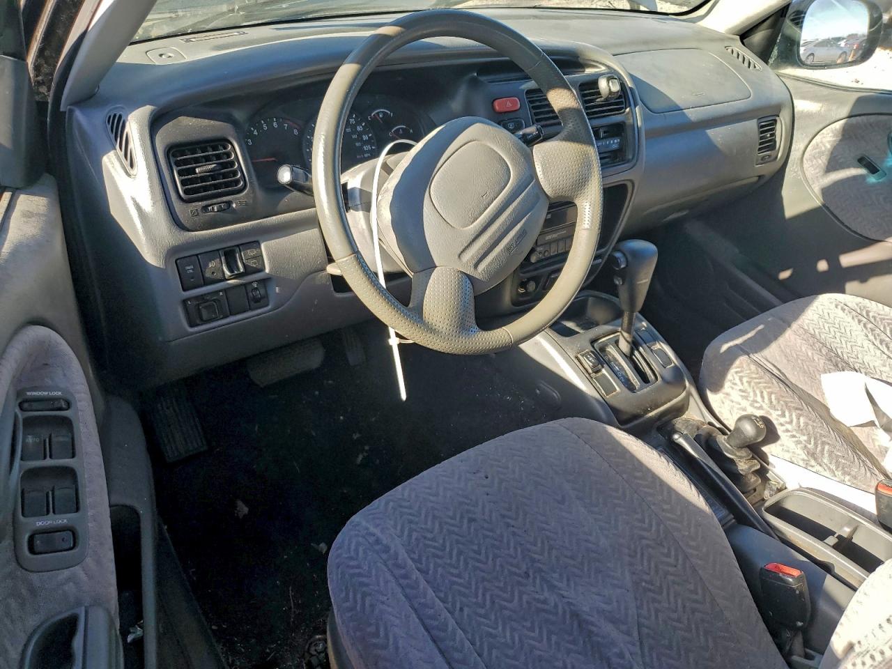 2001 SUZUKI GRAND VITARA JX photo 8