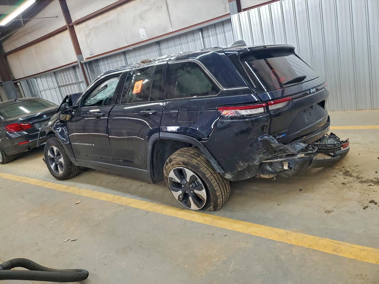 2024 JEEP GRAND CHEROKEE LIMITED 4XE photo 2