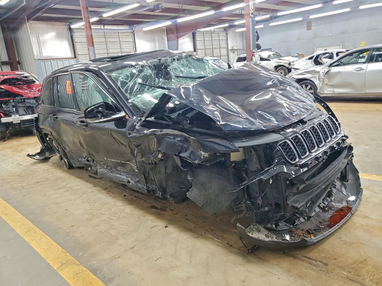 2024 JEEP GRAND CHEROKEE LIMITED 4XE photo 4