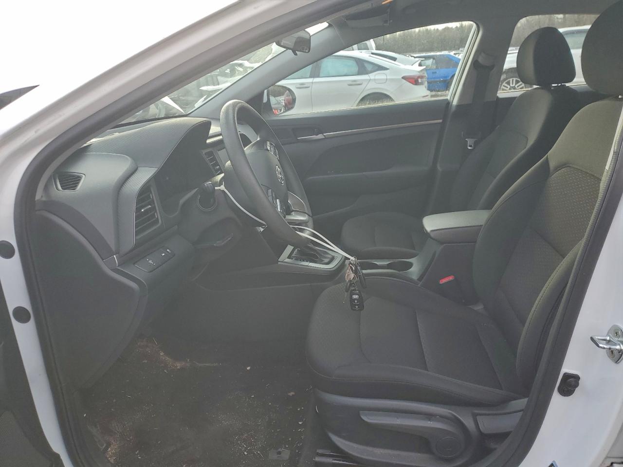 2020 HYUNDAI ELANTRA SE photo 7
