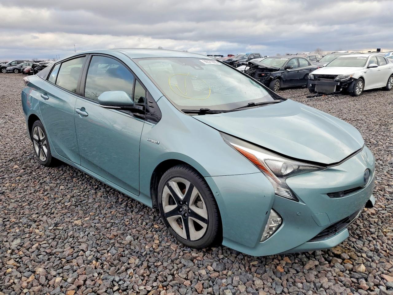 2017 TOYOTA PRIUS photo 4