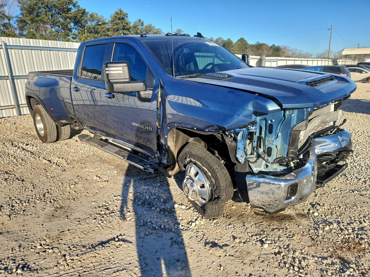 2025 CHEVROLET SILVERADO K3500 LT photo 4