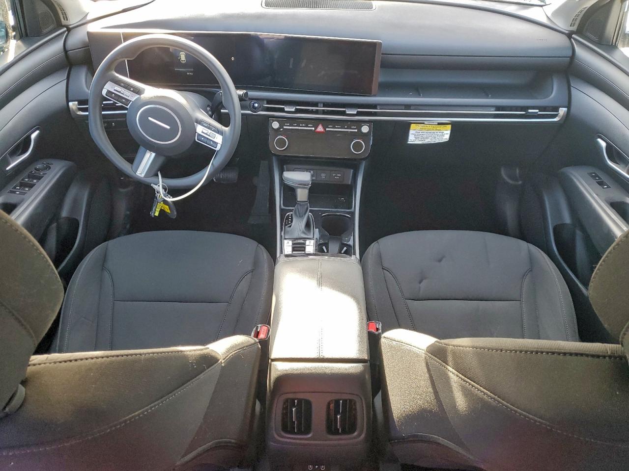 2026 HYUNDAI TUCSON SEL photo 8