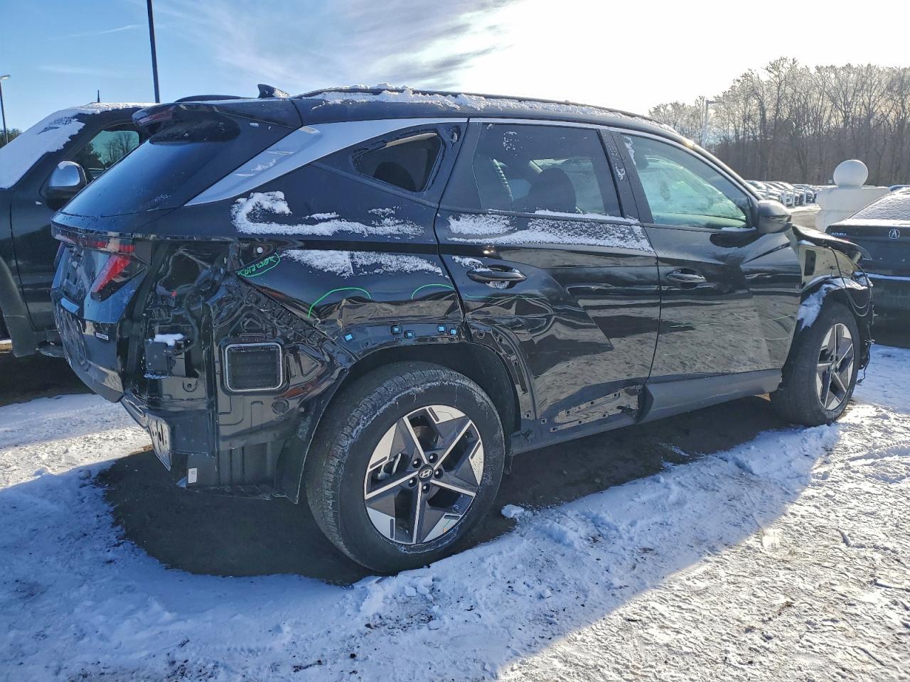 2026 HYUNDAI TUCSON SEL photo 3
