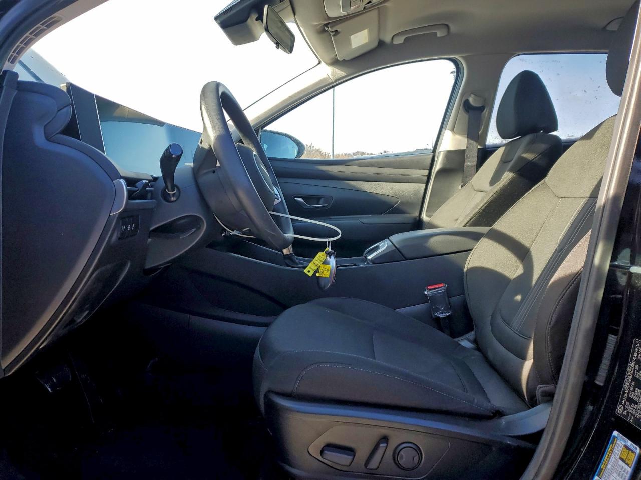 2026 HYUNDAI TUCSON SEL photo 7